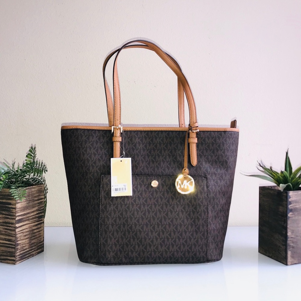 NEW! MICHAEL KORS LG SNAP PCKT TOTE IN BROWN